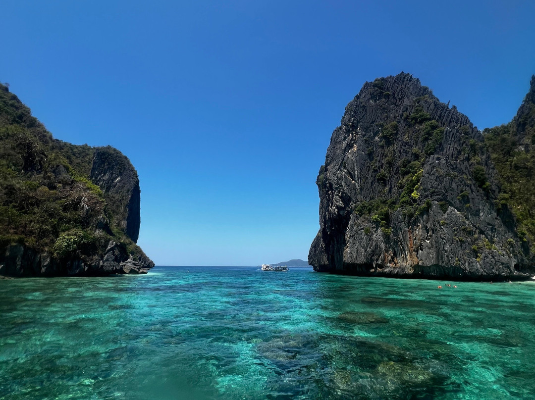 爱妮岛拉根岛度假村主图