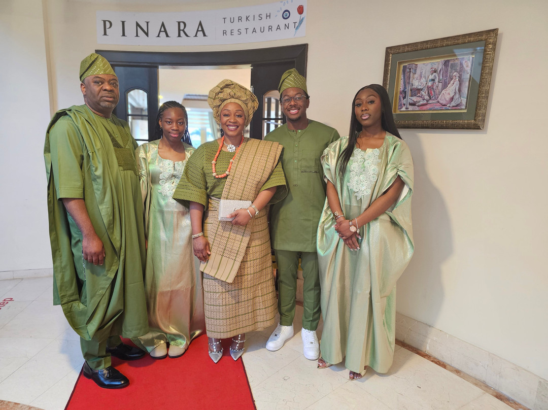 拉若自由酒店主图