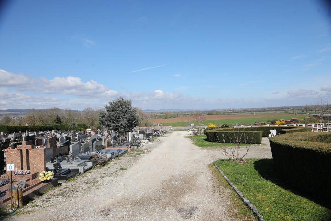 Cimetière des Pendants à Chagny-沙尼必去景点