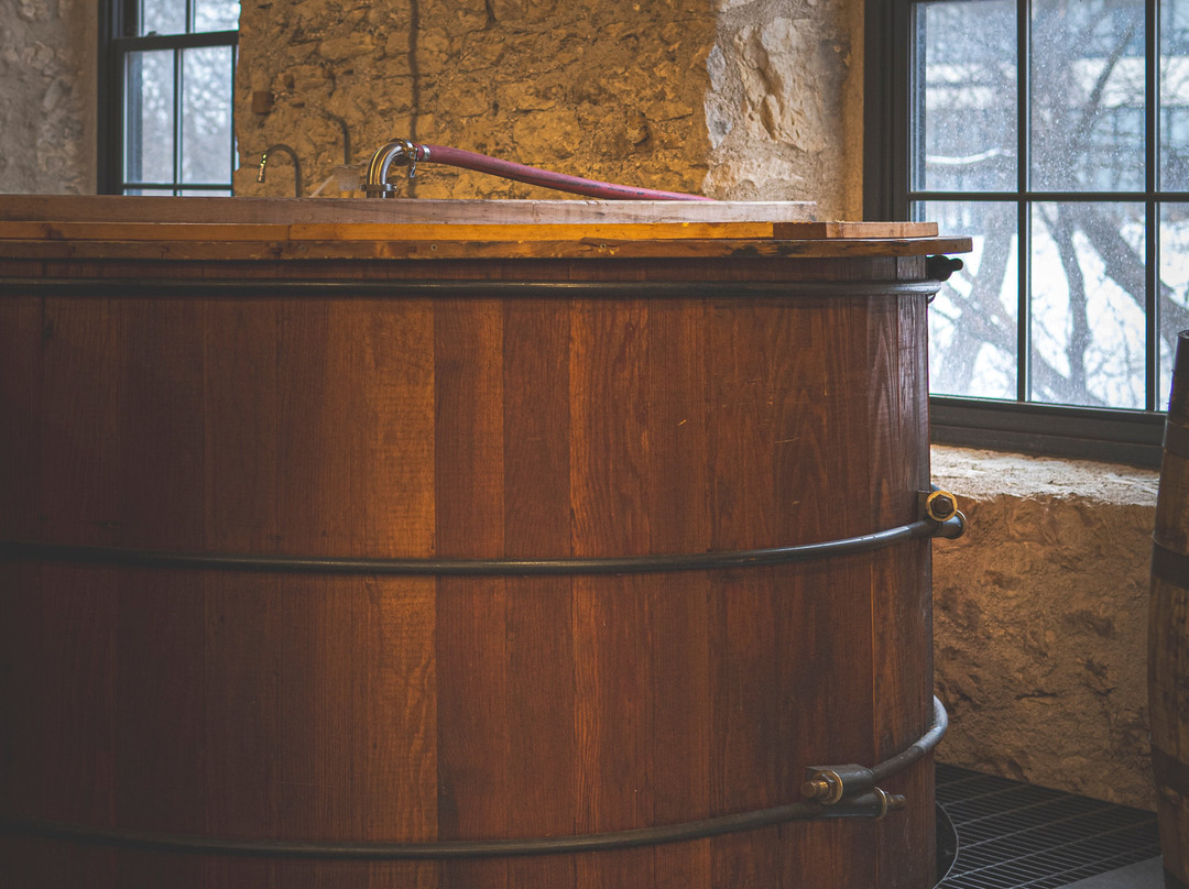 Spring Mill Distillery-贵湖必去景点