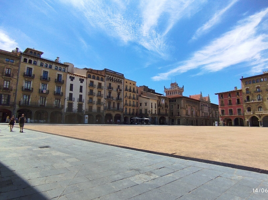 Plaça Major-维克必去景点