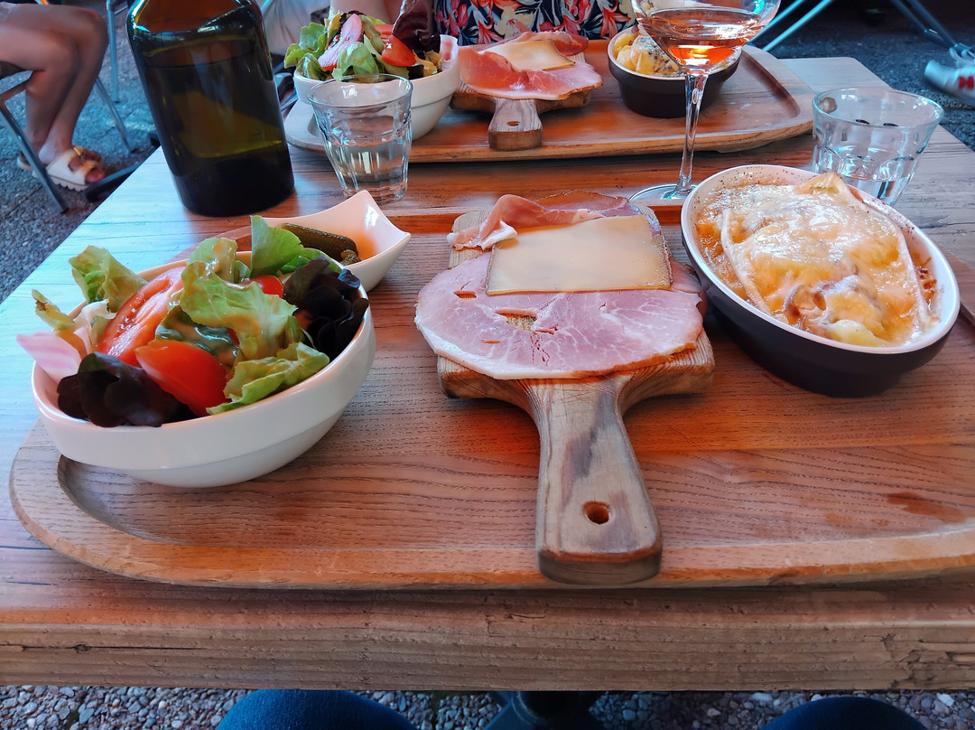 Hôtel Restaurant la Ferme主图