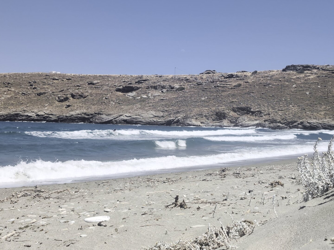 Paralia Paraporti-Andros Town必去景点
