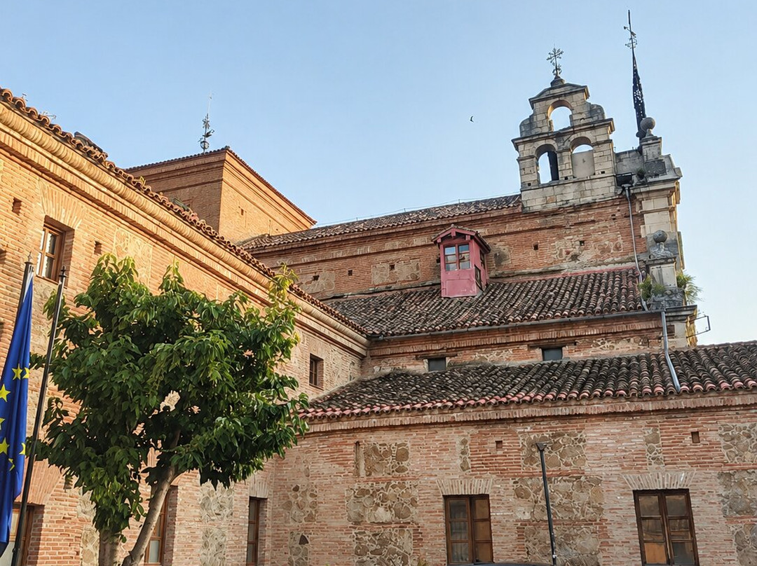 安布罗兹山谷酒店主图