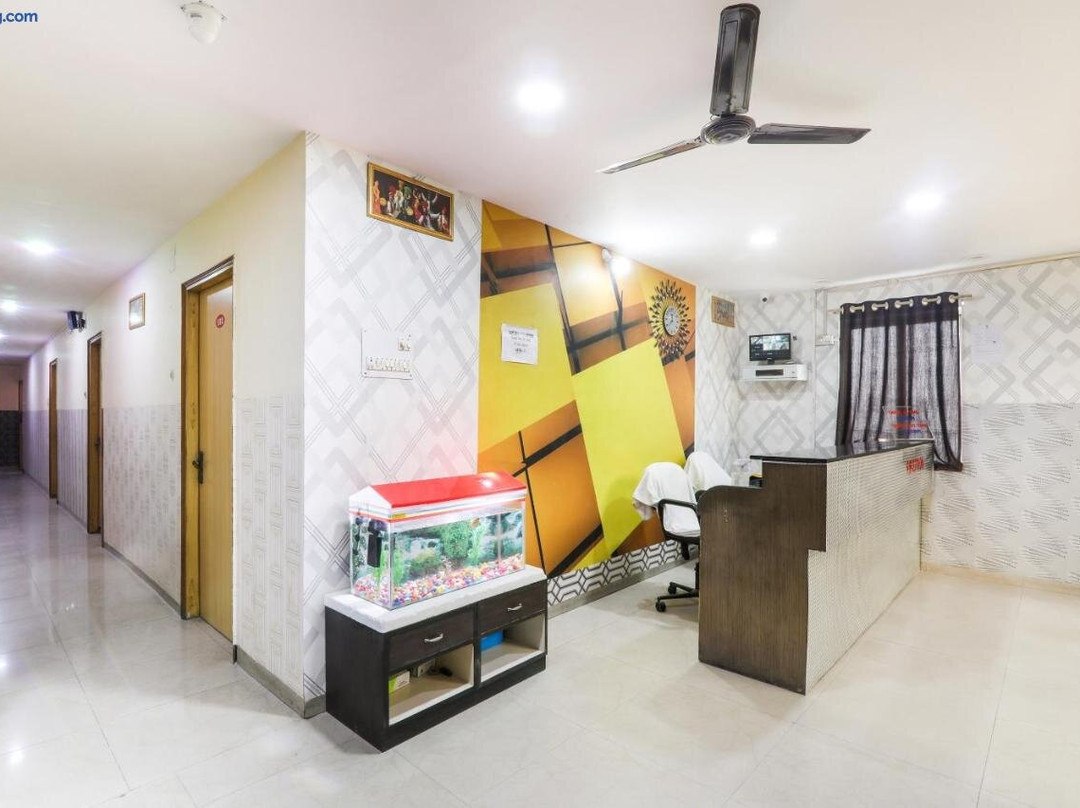 Super OYO Hotel Priyal