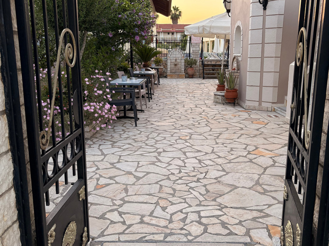 Villa Kormos Apart Hotel主图