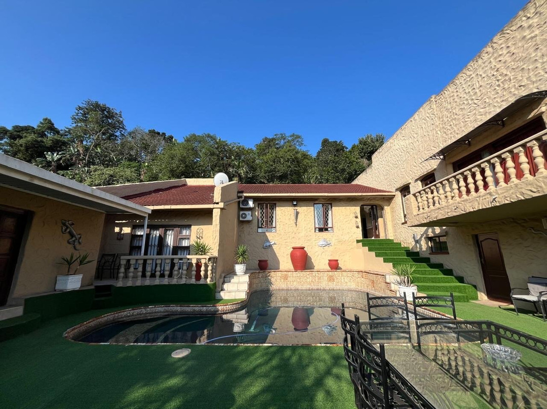 Villa Valencia主图
