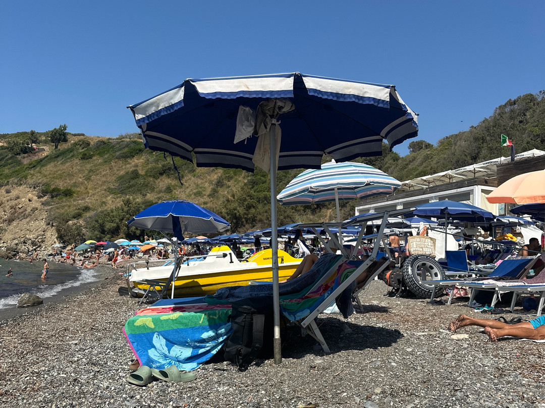 Spiaggia di Calamoresca-皮翁比诺必去景点