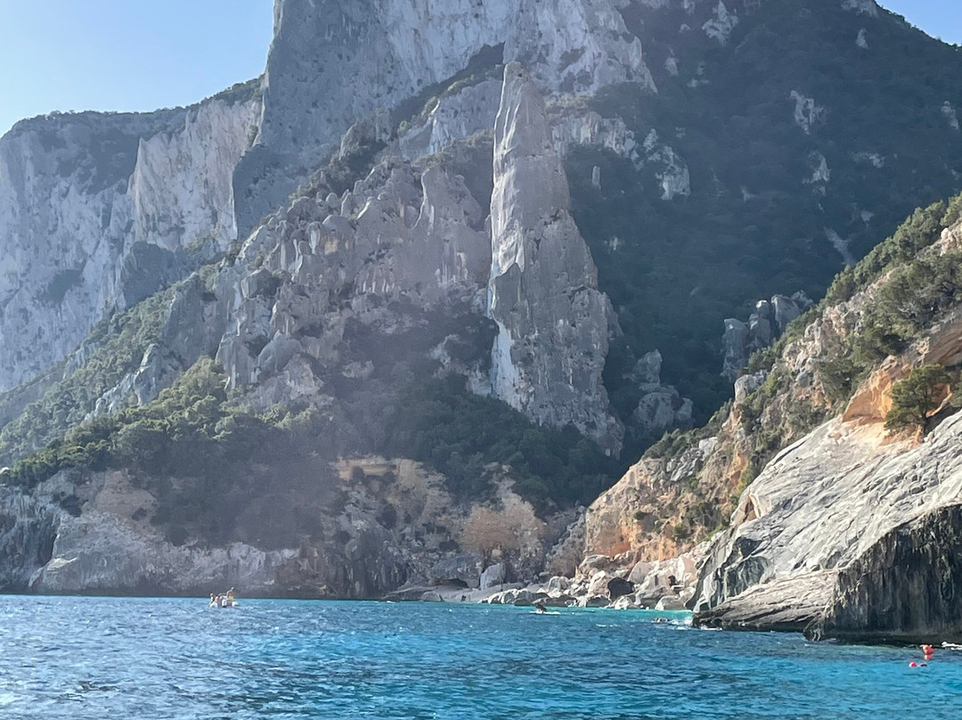 Sardinia Boat Eastperience-La Caletta必去景点