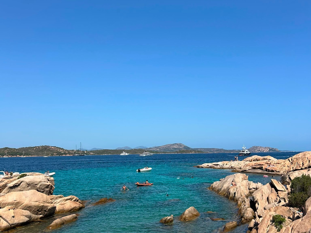 Cala Ghjlgolu-Loiri Porto San Paolo必去景点