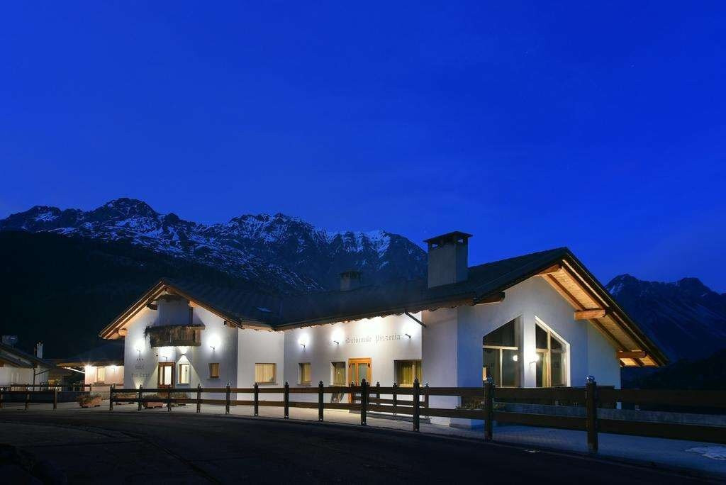 Valdidentro酒店住宿-Hotel San Carlo, Tra Bormio E Livigno