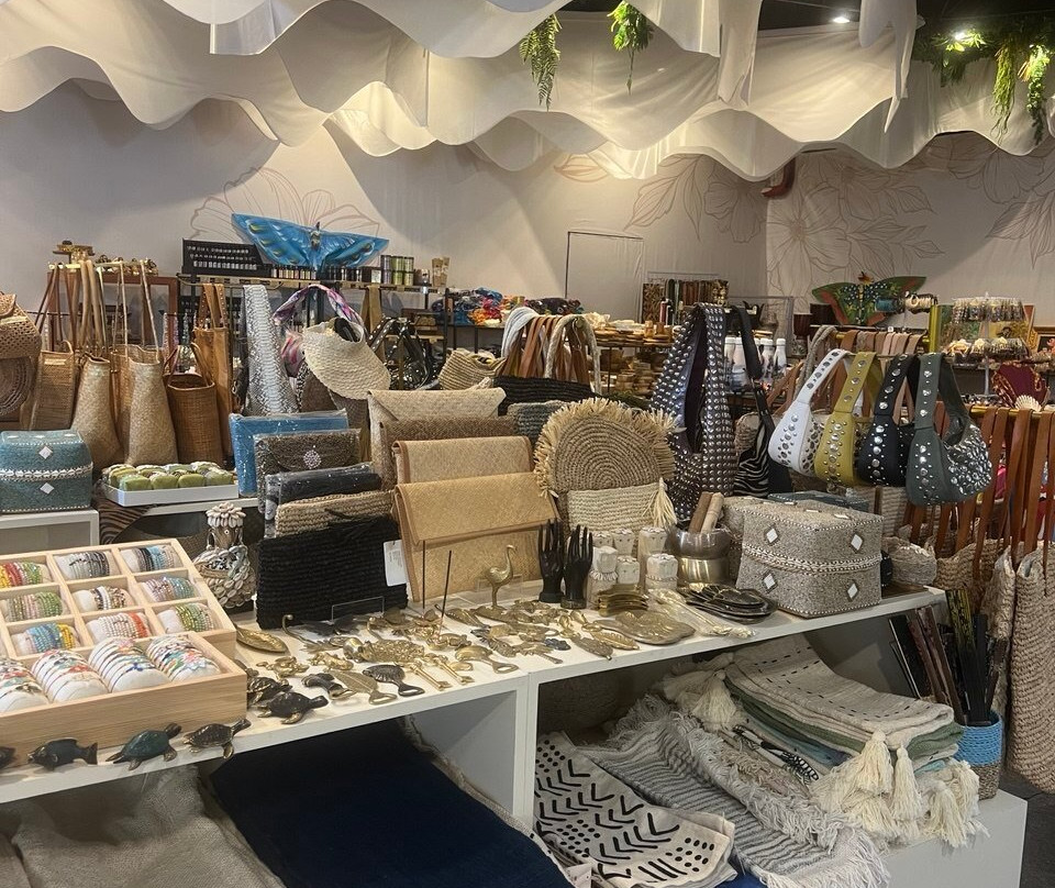 Sidewalk Jimbaran Mall-金巴兰必去景点