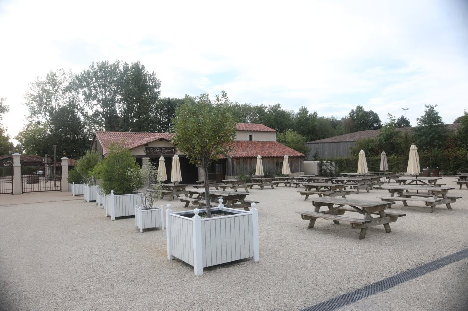 Puy-du-Fou :  Le Restaurant / Bar "Le Petit Jacques"