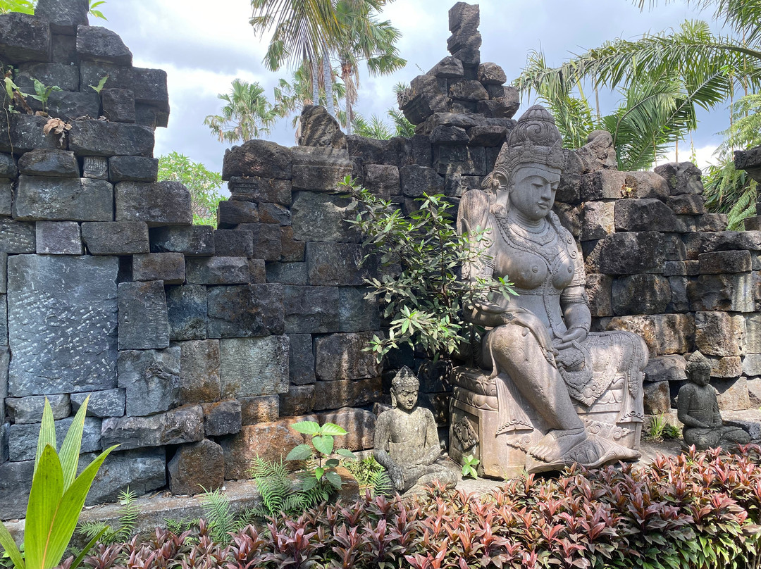 Big Garden Corner-沙努尔必去景点