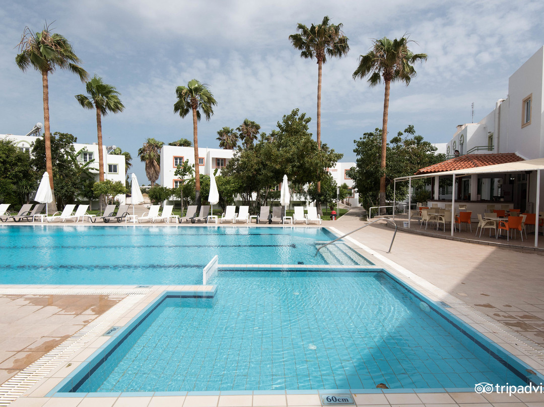 Alexandra Beach Hotel
