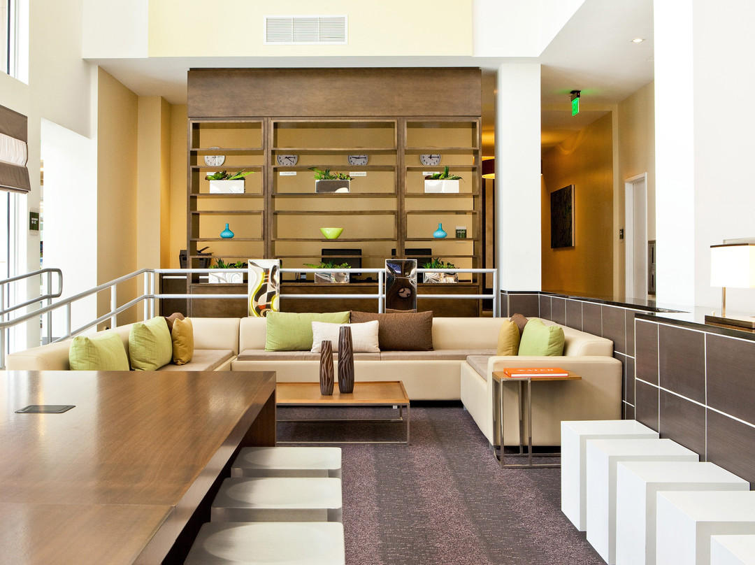 迈阿密多拉元素酒店主图