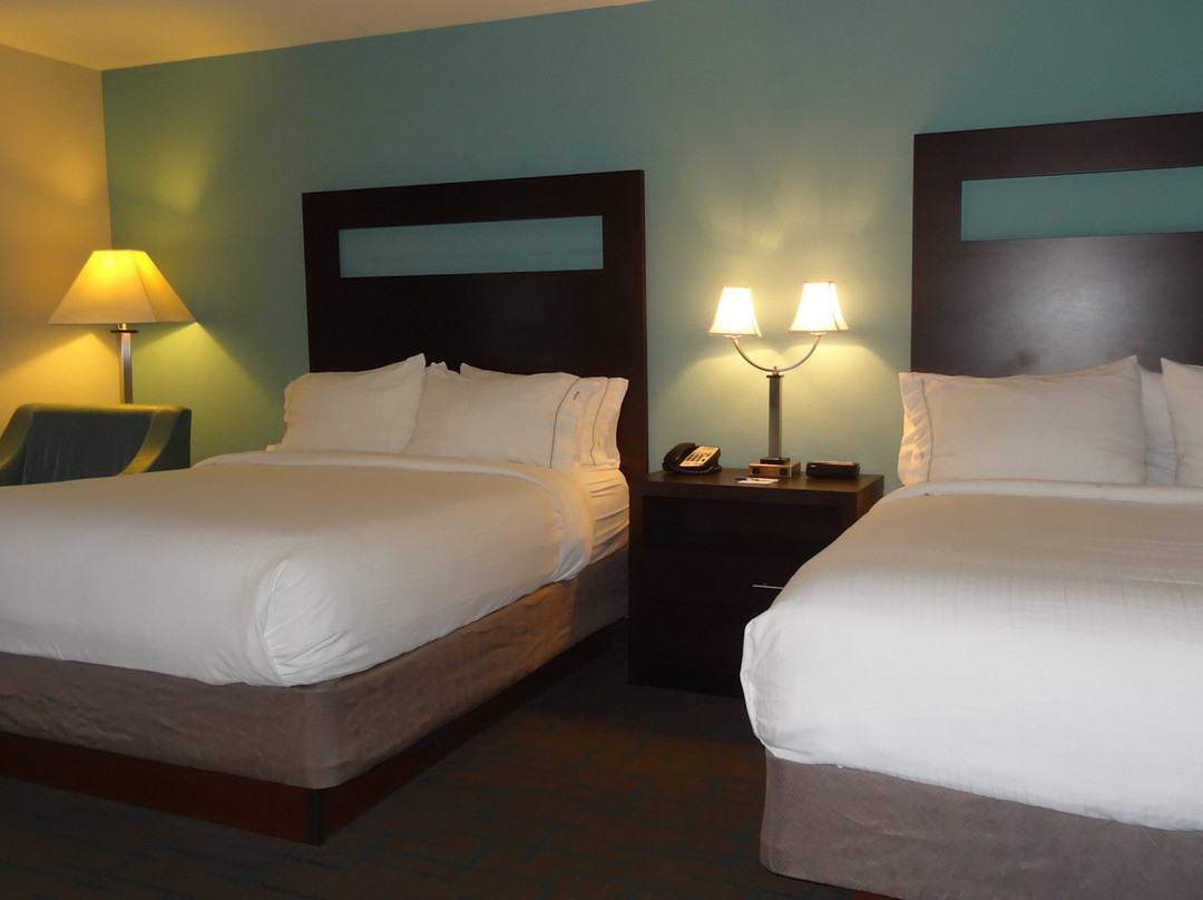 Basehor酒店住宿-Holiday Inn Express Kansas City - Bonner Springs by IHG