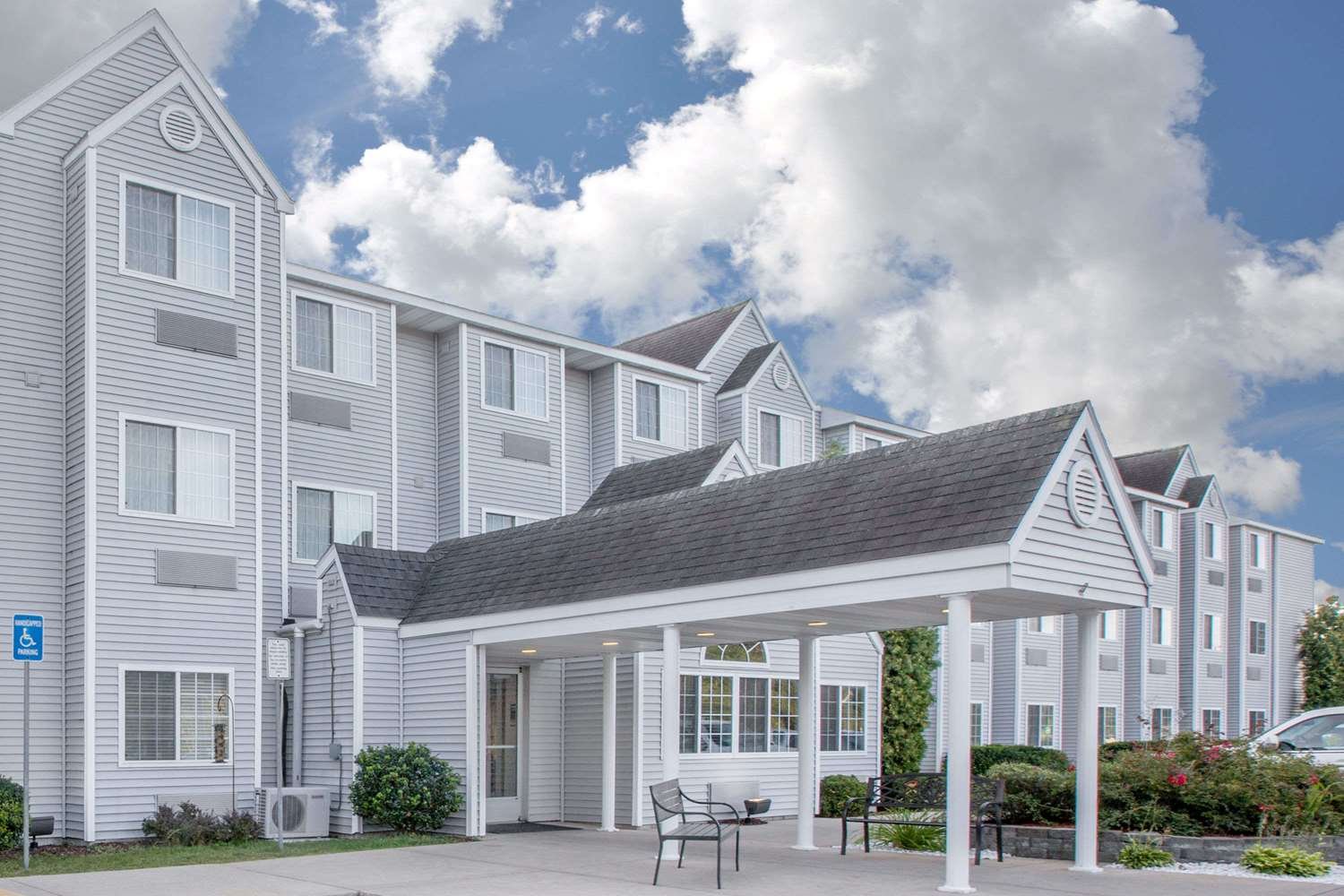 Microtel Inn & Suites By Wyndham Manistee-官方