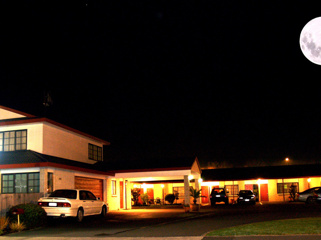 B-Ks Magnolia Motor Lodge