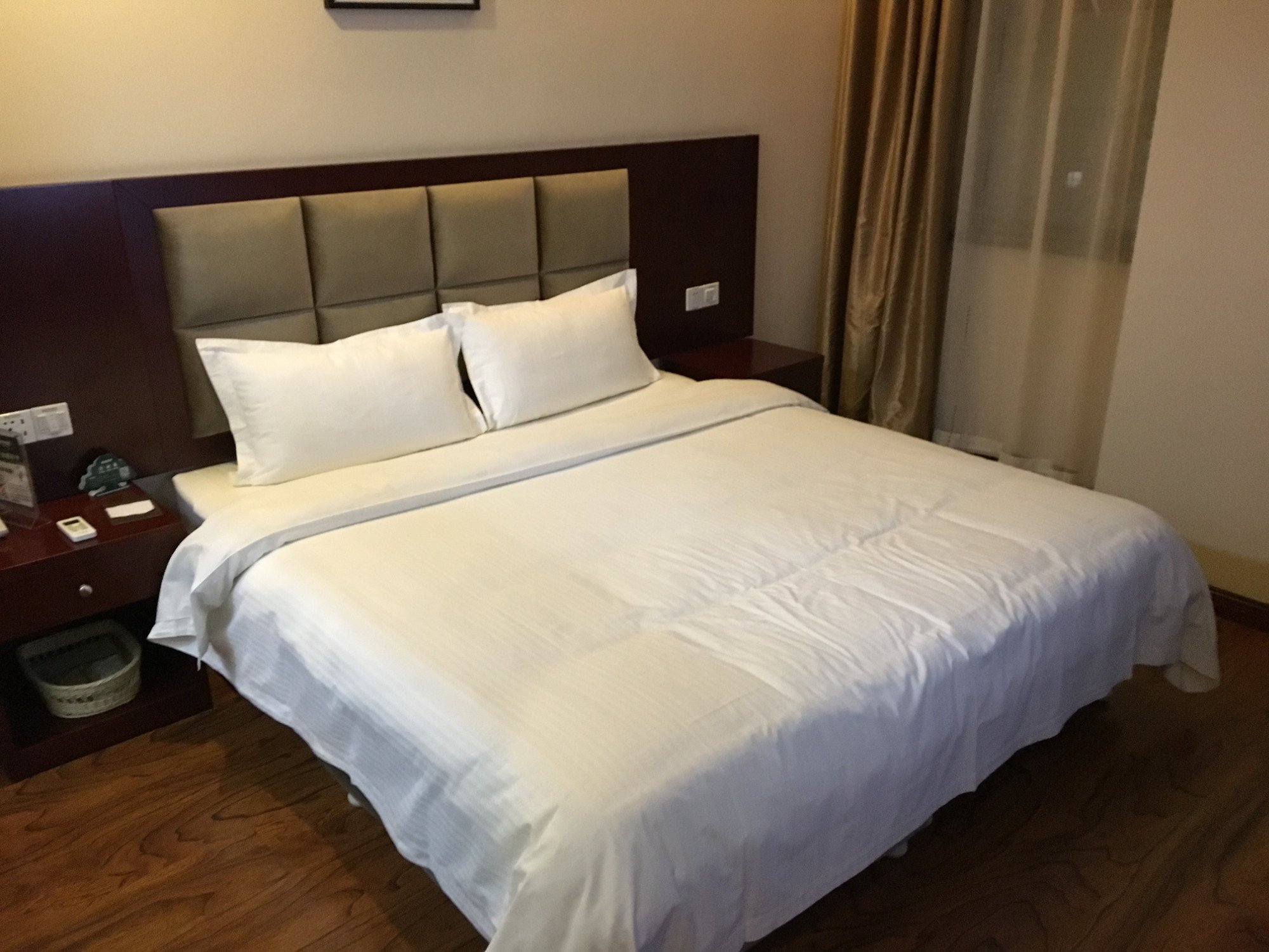 格林豪泰辽源中康街隆基华典商务酒店-官方