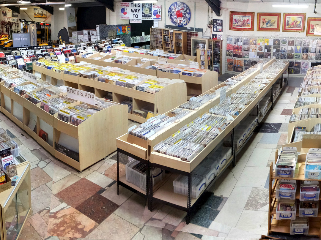 Uptown Vinyl Records Shop景点图片