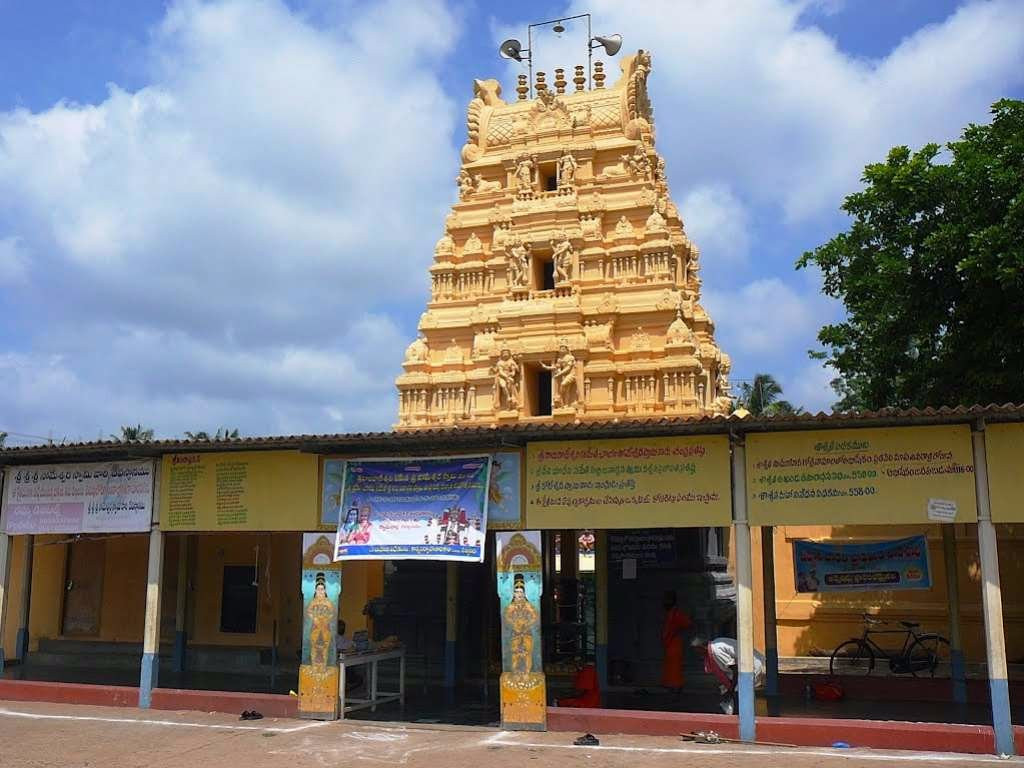 Kotipalli Someswara Temple景点图片