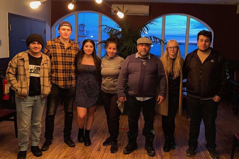 A1 Pizza Pub & Grill