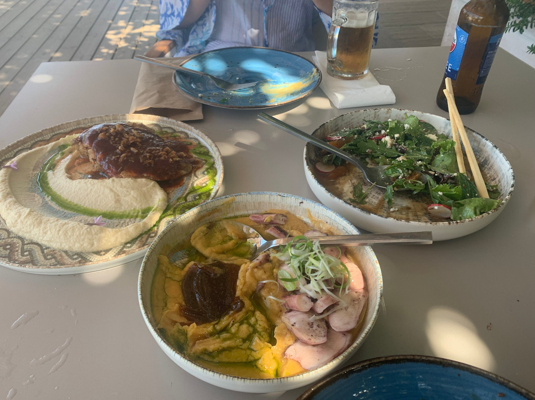 Rooster Restaurant-beach-bar