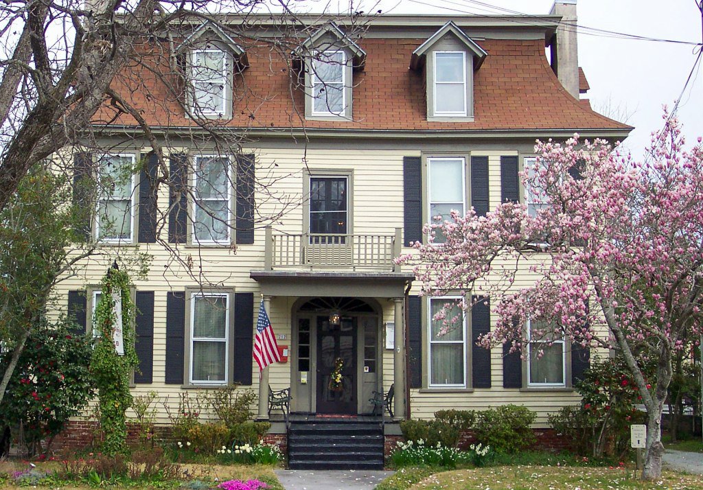 Meadows Inn-官方