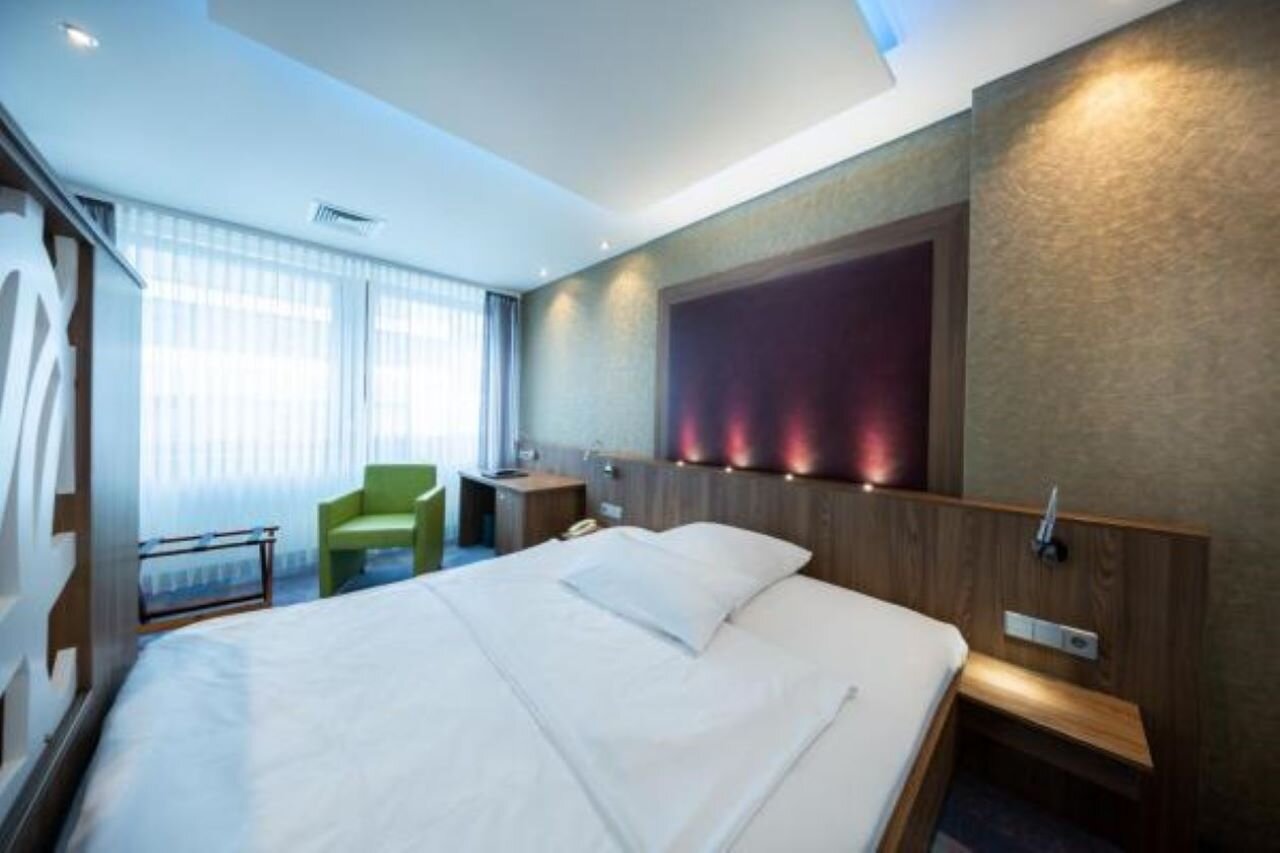 Kronenhotel Stuttgart-客卧