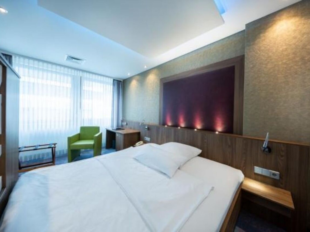 Kronenhotel Stuttgart主图