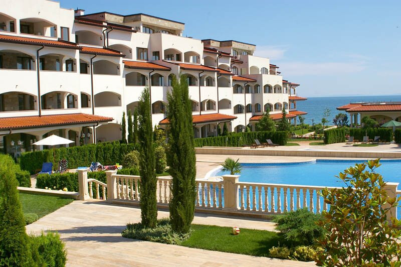 Casa Real Apartments主图