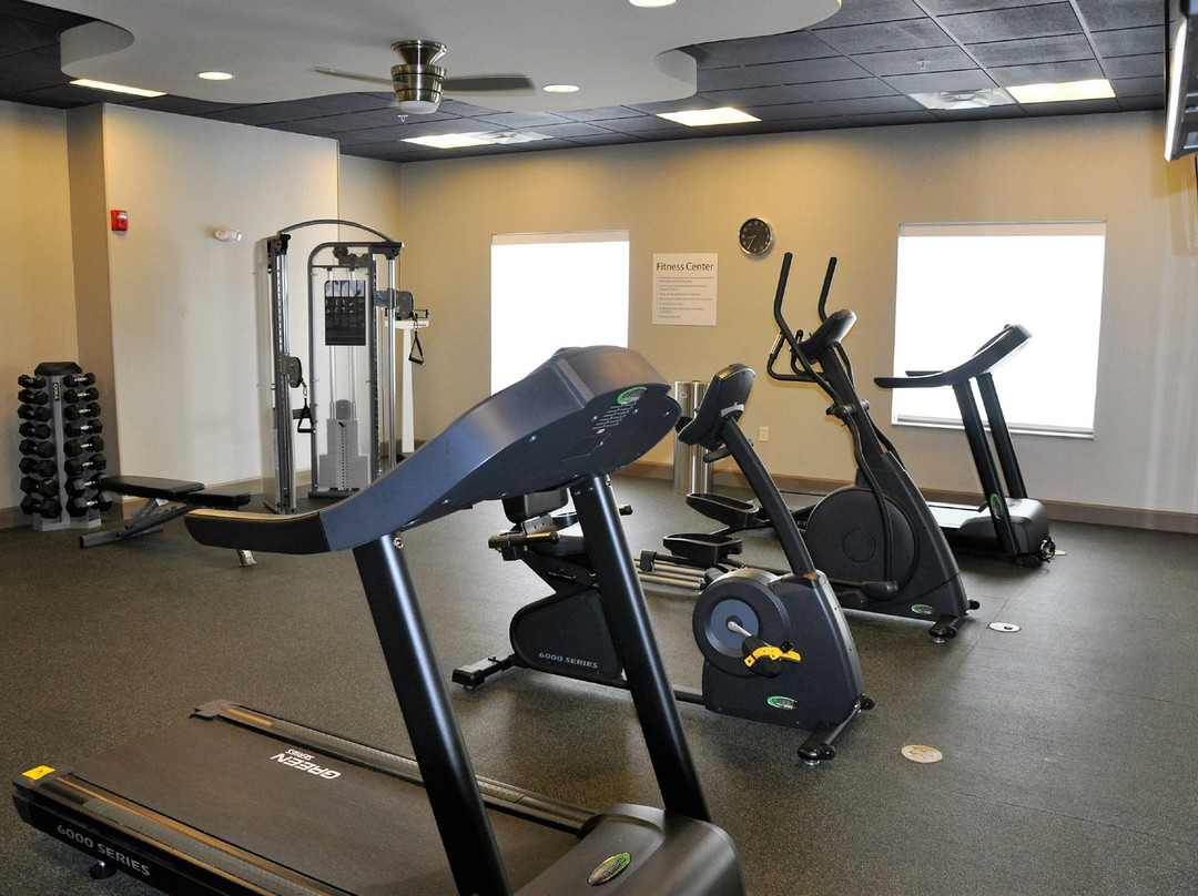 Holiday Inn Express & Suites Perry-national Fairground Area By IHG主图