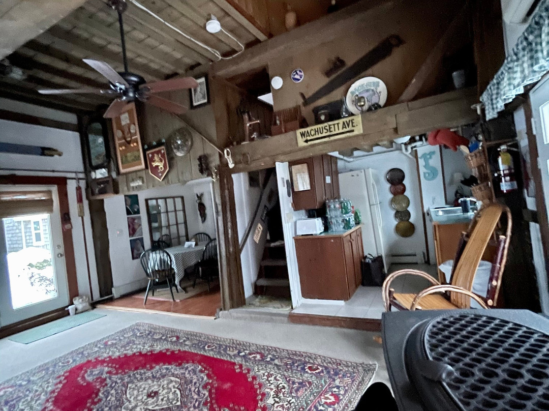 Lamb and Lion Inn主图