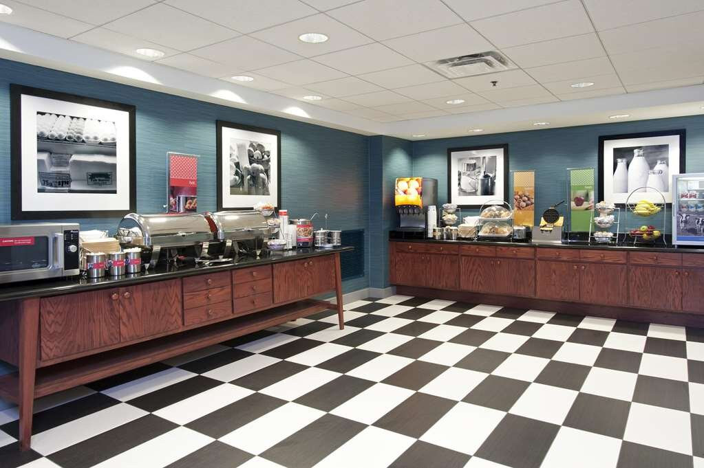 Hampton Inn & Suites Bloomington-normal主图