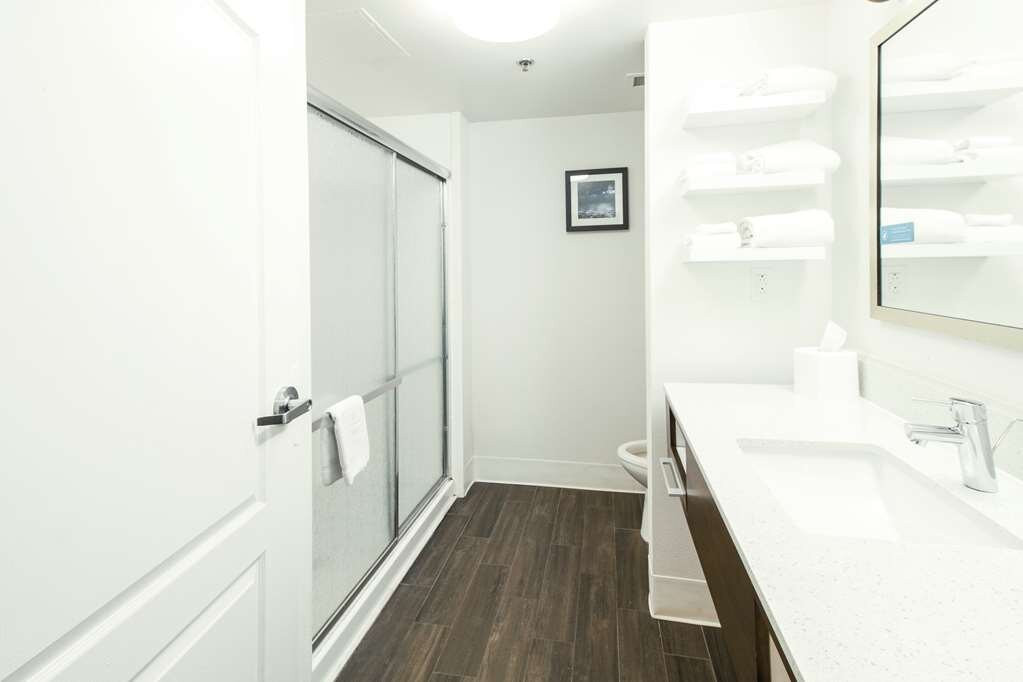 Hampton Inn & Suites Huntsville Hampton Cove主图