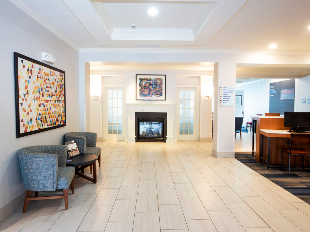 Holiday Inn Express & Suites Bethlehem Arpt-Allentown Area by IHG主图