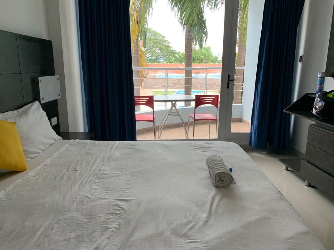 Hotel Santa Barbara Plus主图