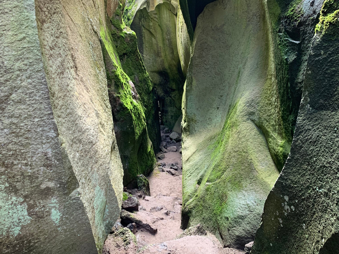 Crack in the Ground-Christmas Valley必去景点