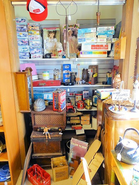 Sanders Antiques-摩根敦必去景点