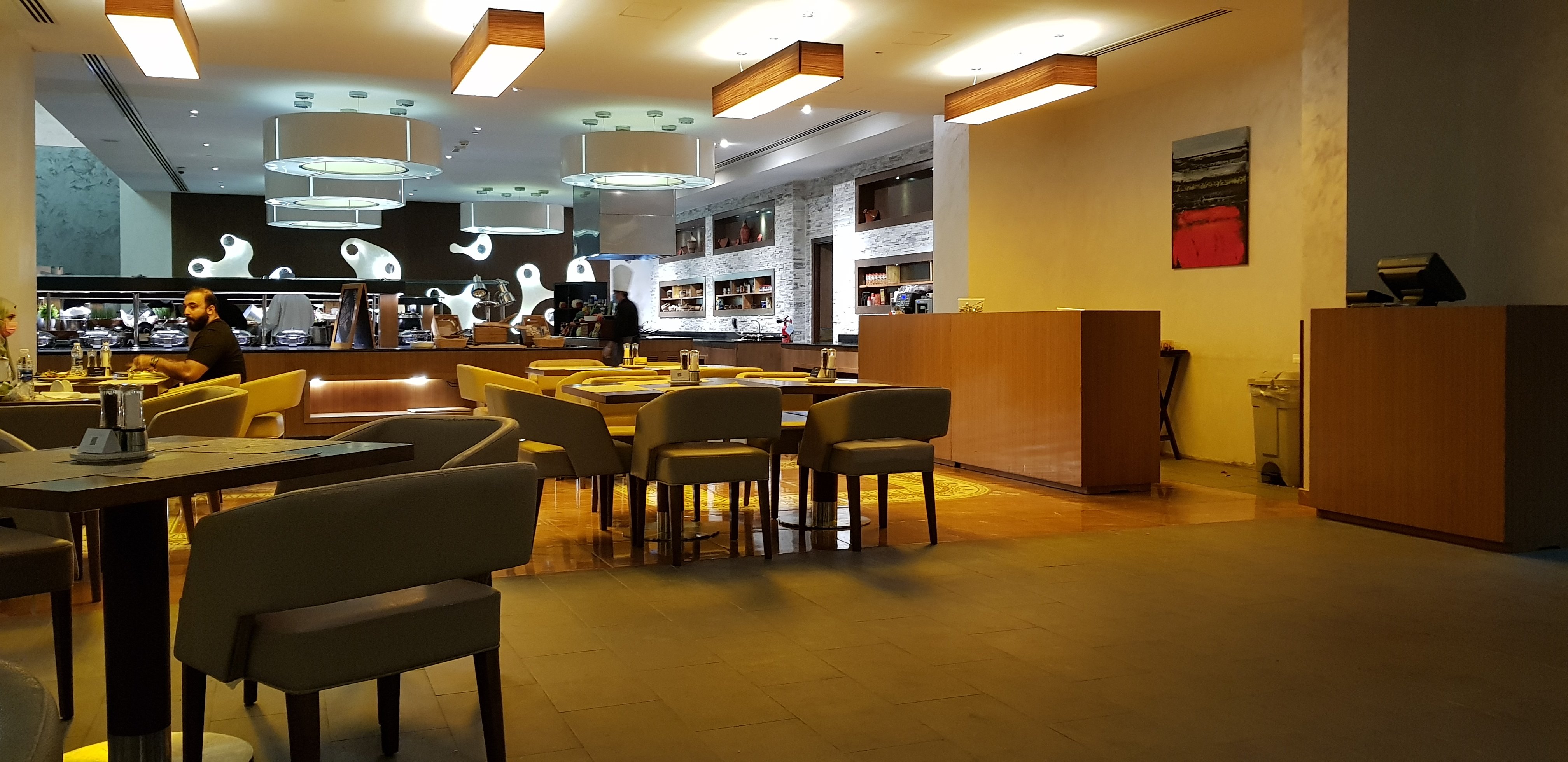 Radisson Blu Hotel & Resort, Sohar-餐饮