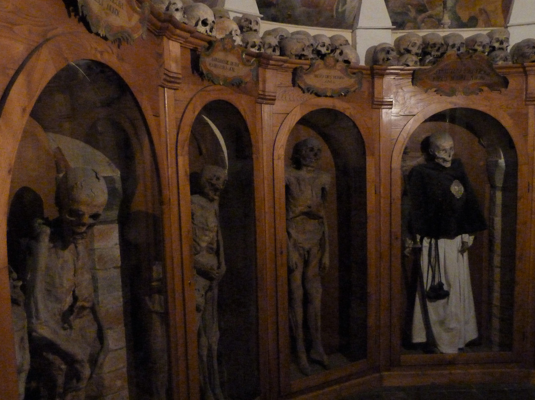 Chiesa dei Morti-Urbania必去景点
