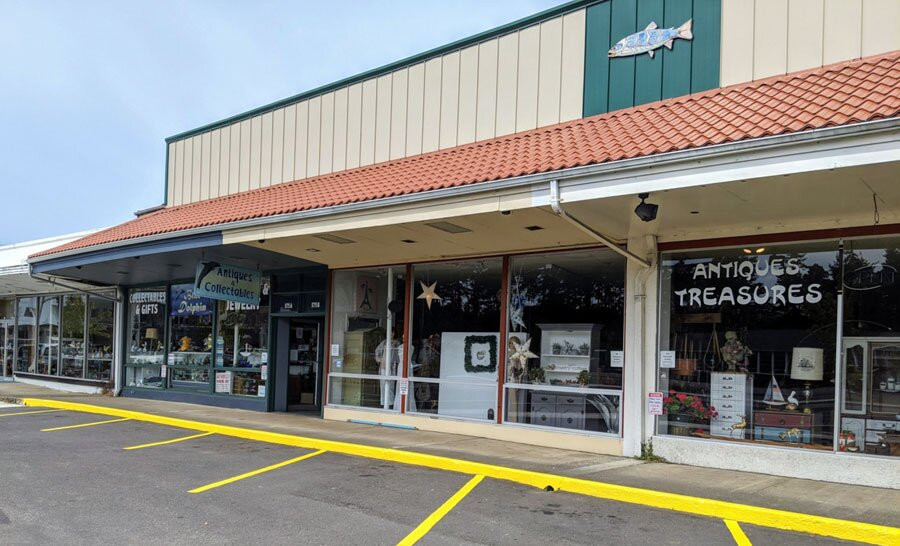 Blue Dolphin Antiques & Collectables-弗洛伦斯必去景点