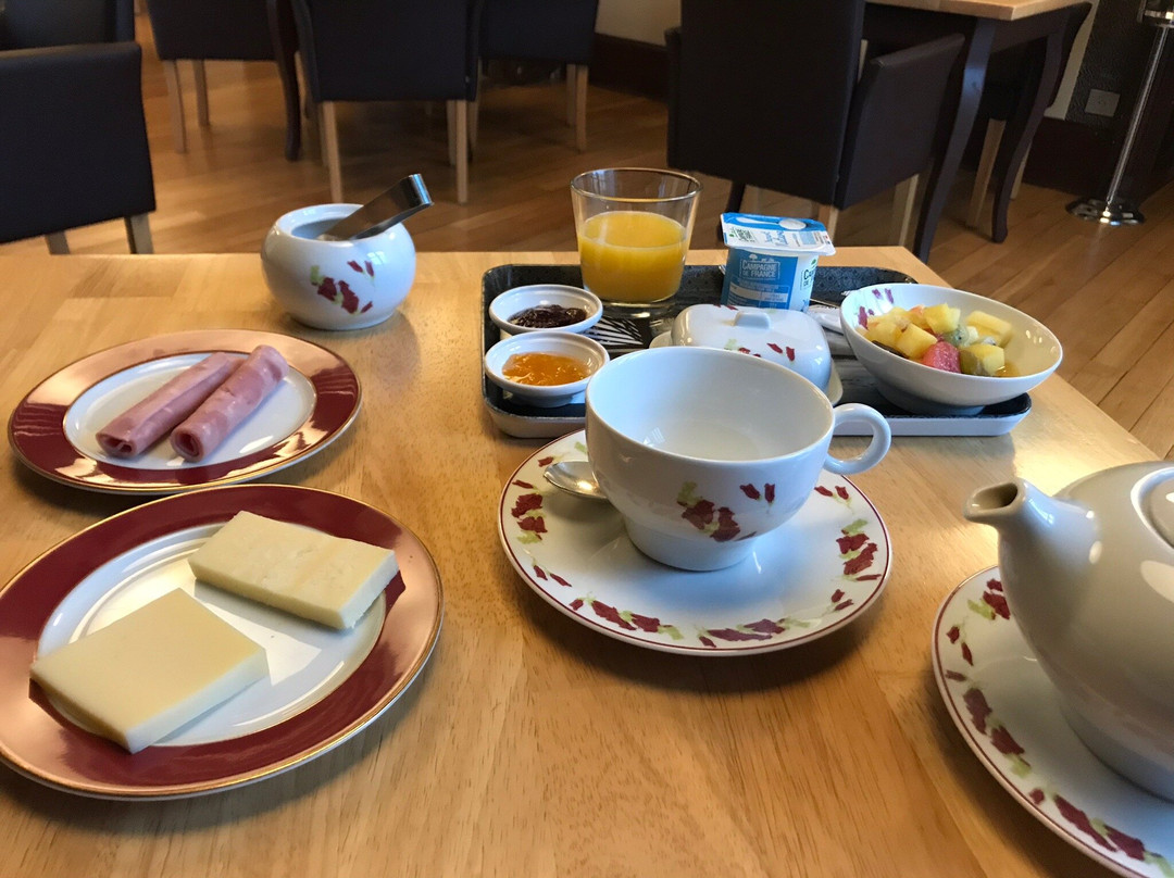 克洛斯酒店主图