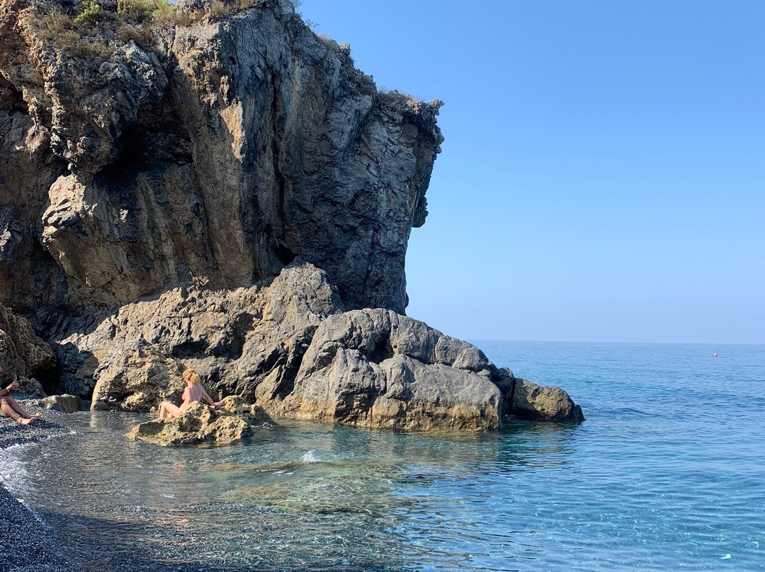 Cala Ficarra景点图片