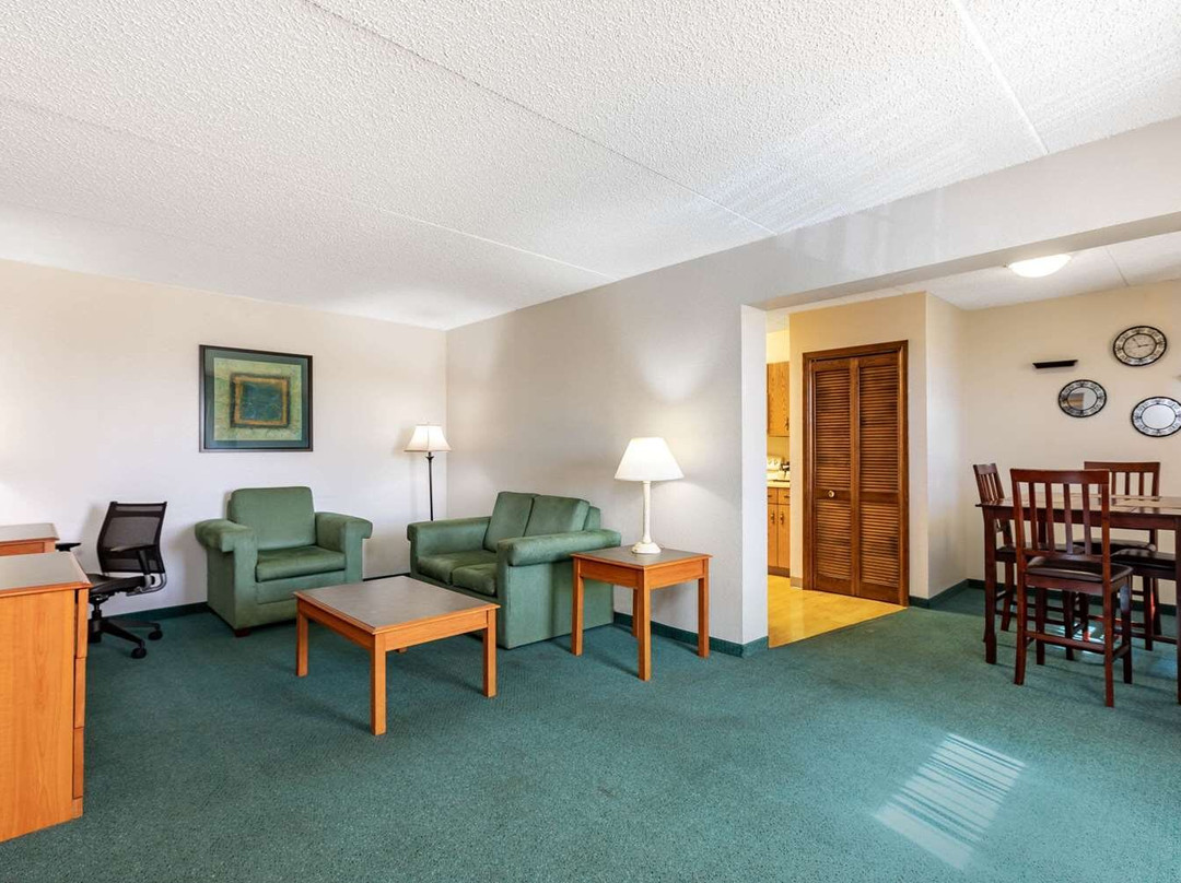 La Quinta Inn by Wyndham El Paso West主图