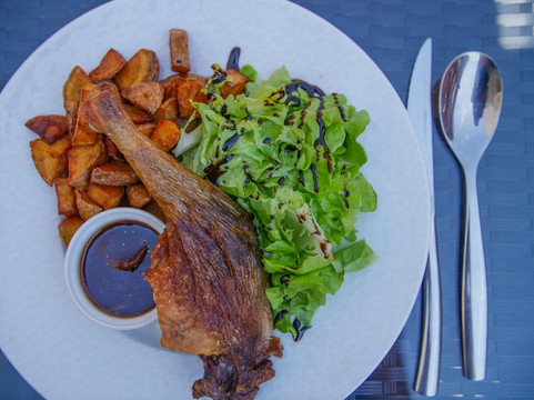 莱斯托诺沃勒芒设计酒店主图