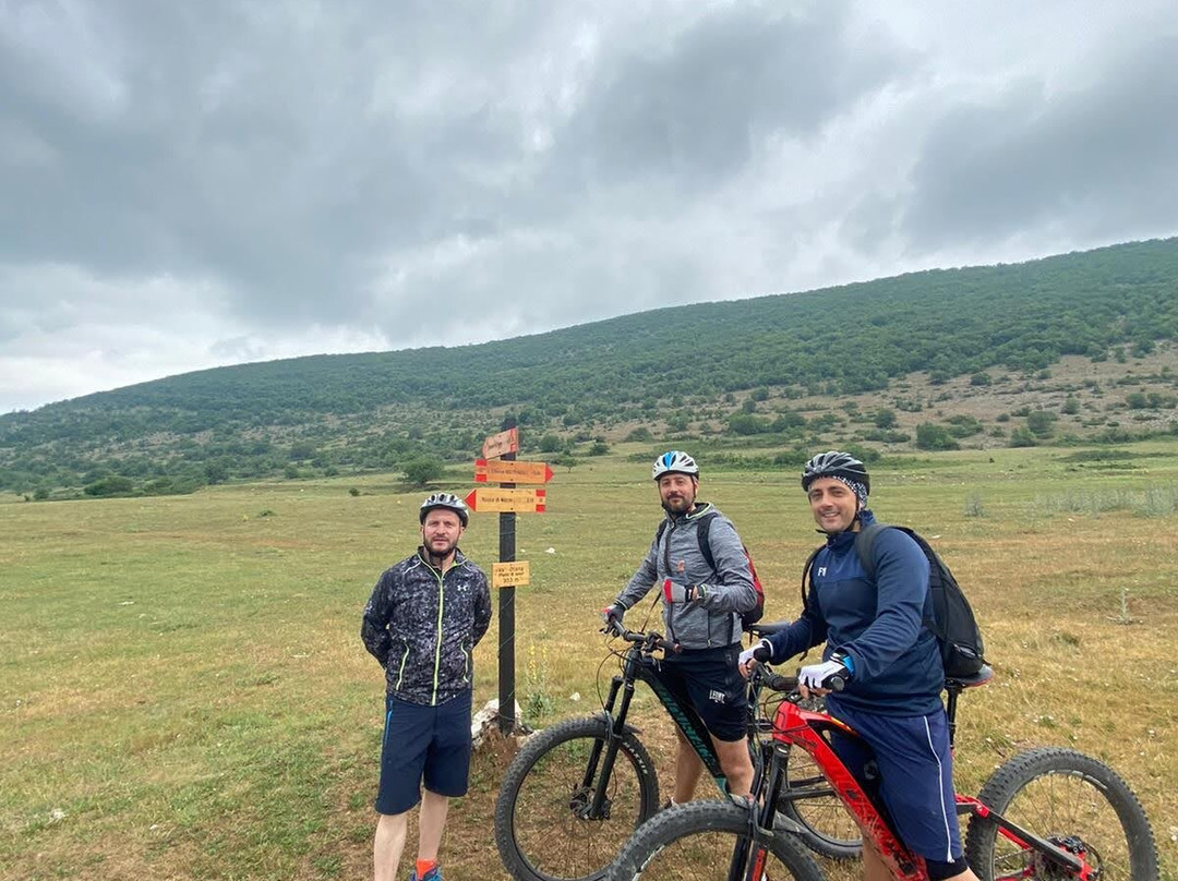 Bike Le Rocche-Rocca di Mezzo必去景点