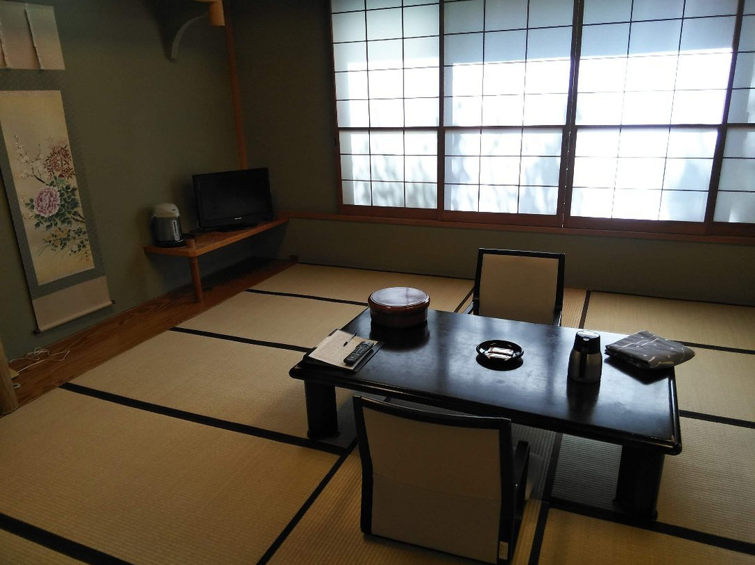 湖村苏扎索酒店主图