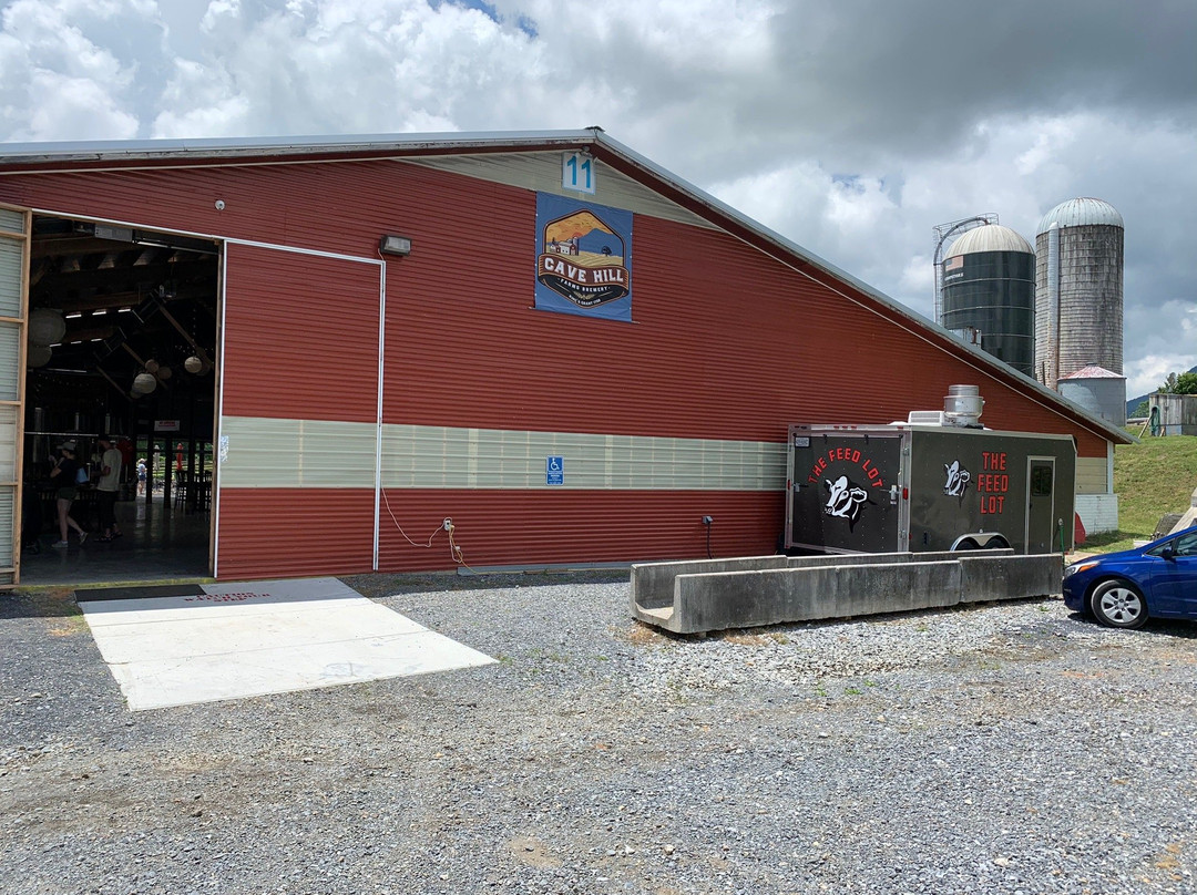 Cave Hill Farms Brewery景点图片